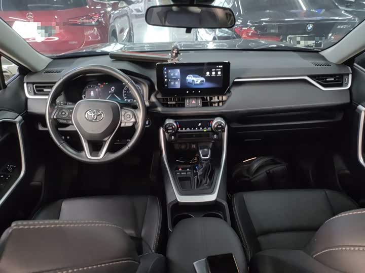 Фото 10 - Toyota Wildlander