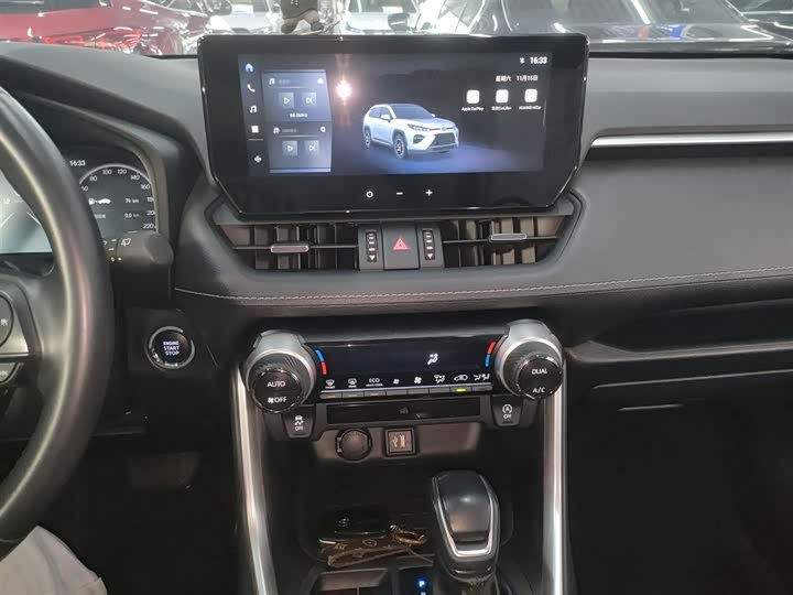 Фото 13 - Toyota Wildlander