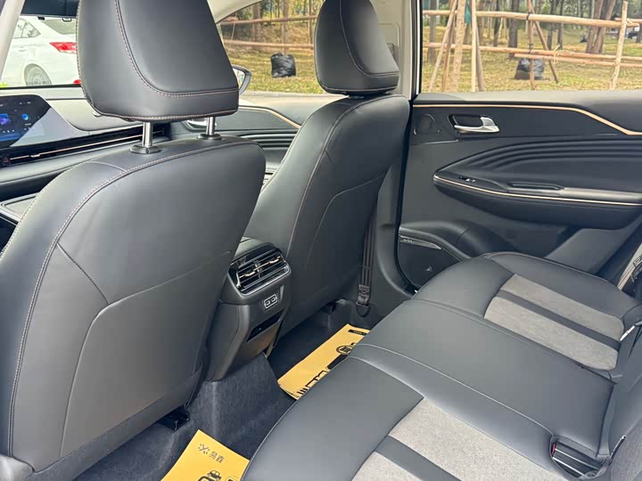 Фото 22 - GAC Aion S