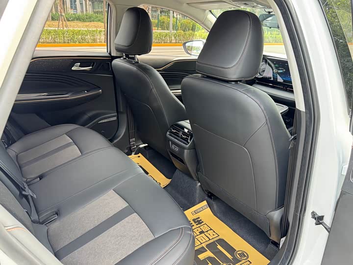 Фото 23 - GAC Aion S