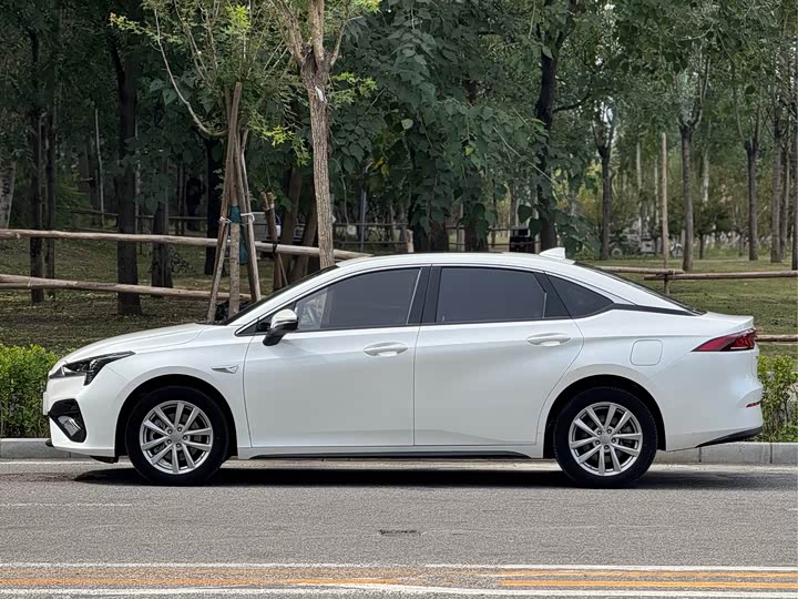 Фото 3 - GAC Aion S