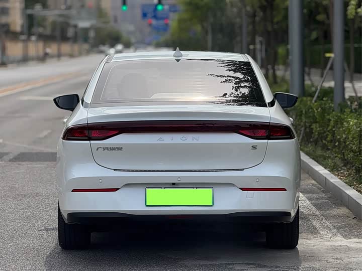 Фото 5 - GAC Aion S