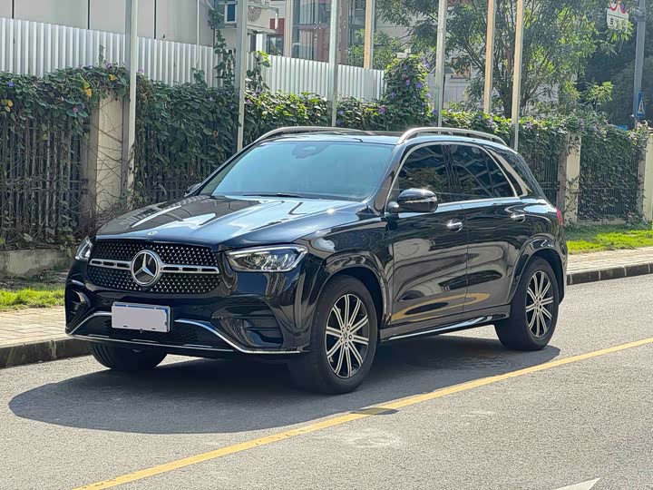 Фото 1 - Mercedes-Benz GLE-Class