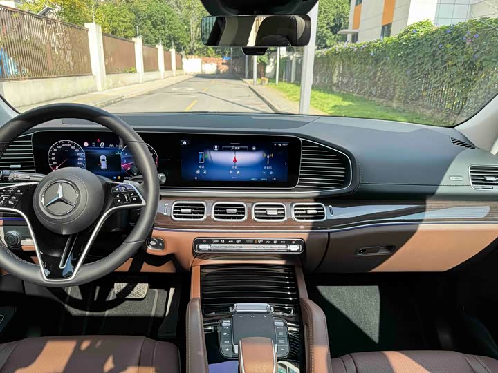 Фото 12 - Mercedes-Benz GLE-Class