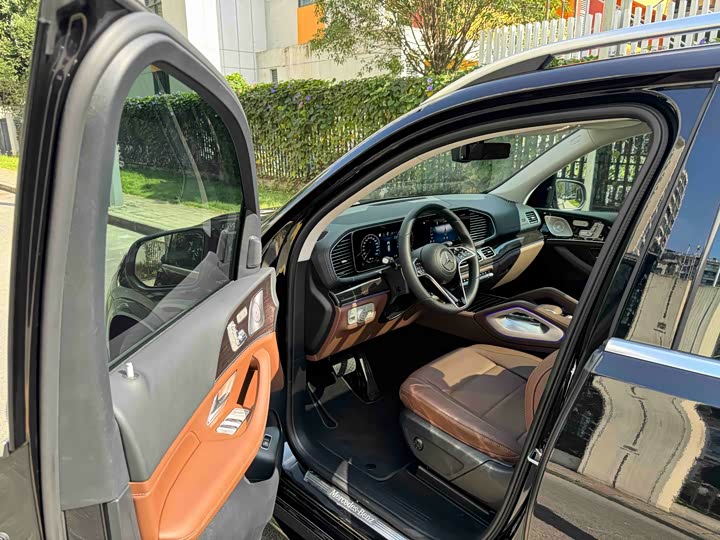 Фото 19 - Mercedes-Benz GLE-Class