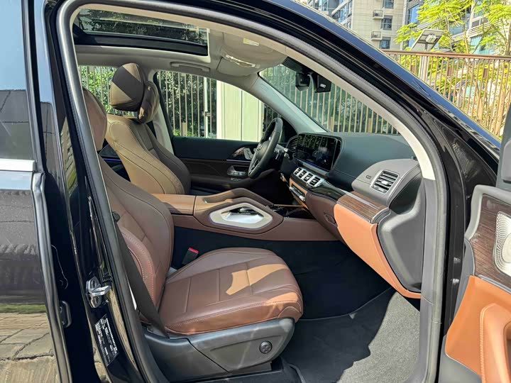 Фото 23 - Mercedes-Benz GLE-Class