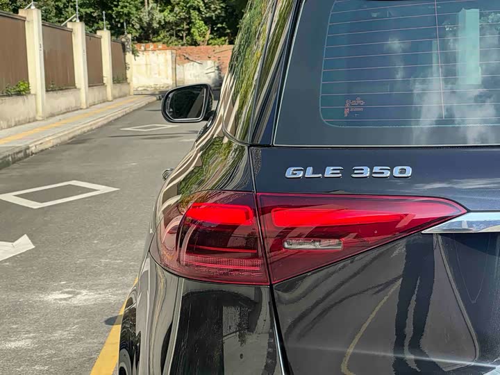 Фото 9 - Mercedes-Benz GLE-Class