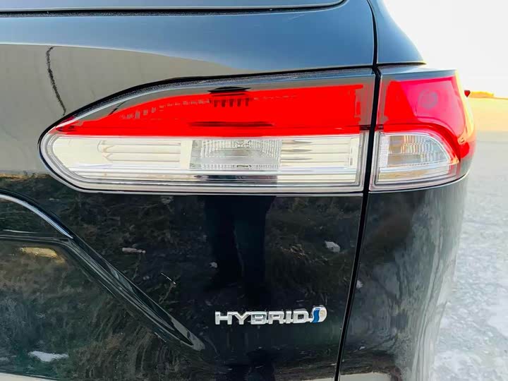 Фото 14 - Toyota Corolla Cross