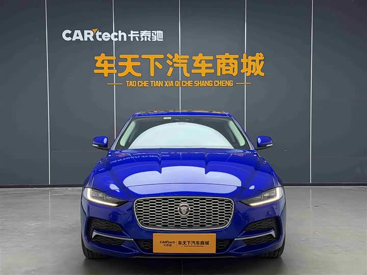 Фото 2 - Jaguar XE L