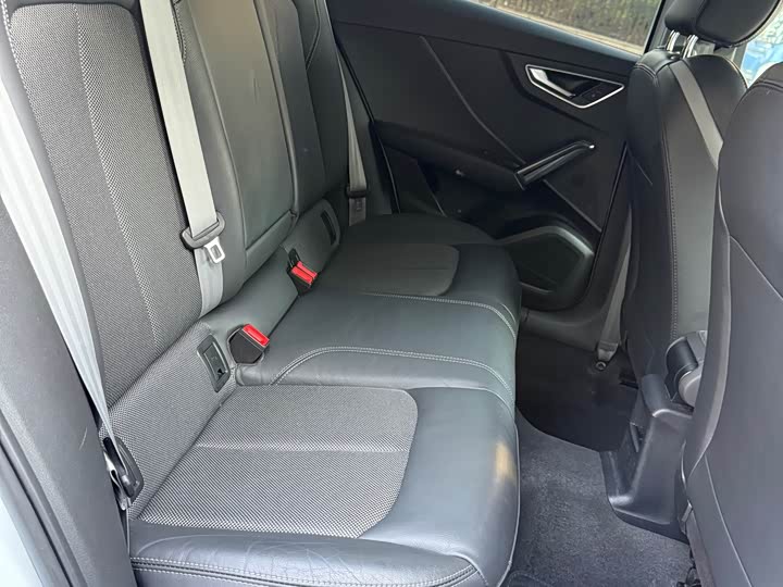 Фото 20 - Audi Q2L