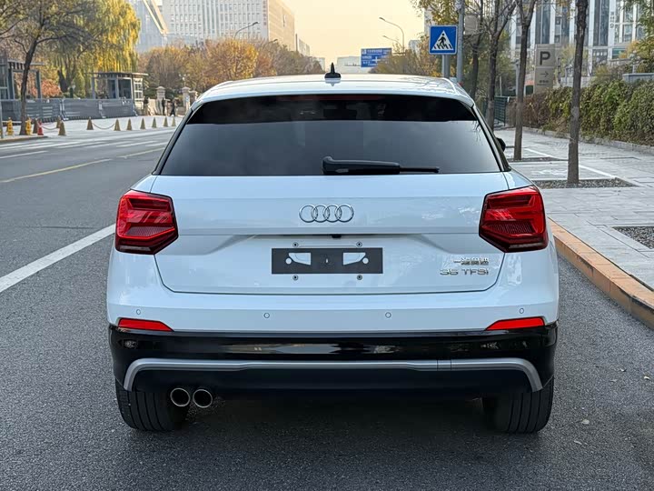 Фото 27 - Audi Q2L