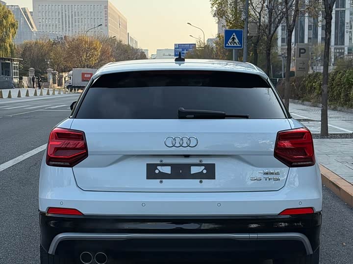 Фото 28 - Audi Q2L