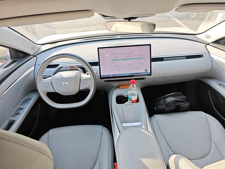 Фото 10 - XPeng Mona M03
