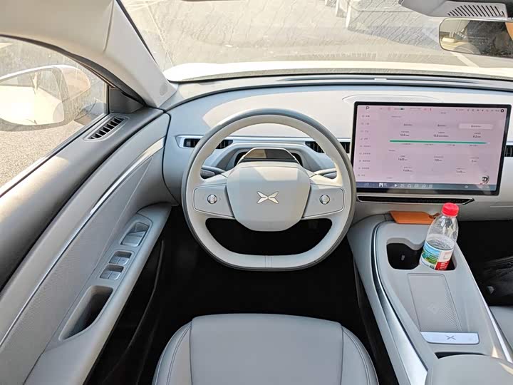 Фото 11 - XPeng Mona M03