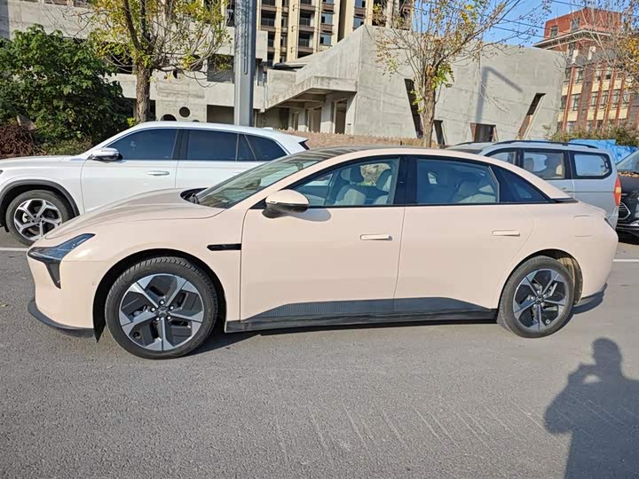 Фото 5 - XPeng Mona M03