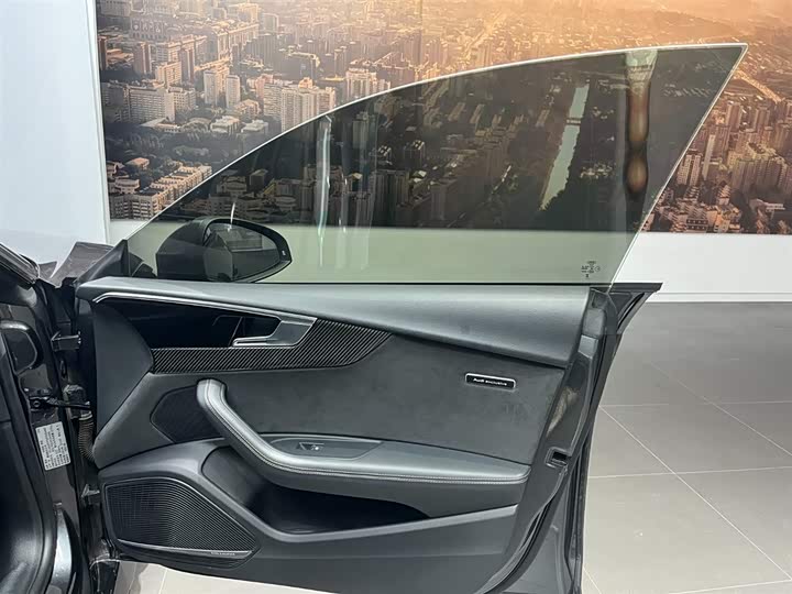 Фото 10 - Audi RS 5