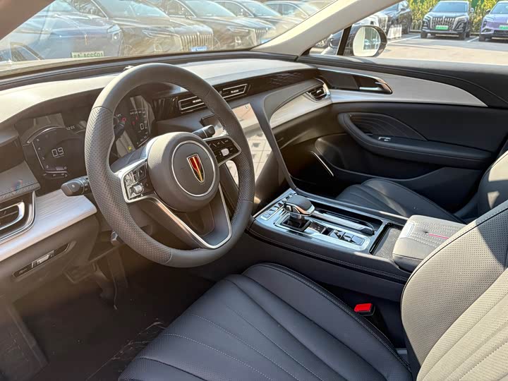 Фото 6 - Hongqi H5