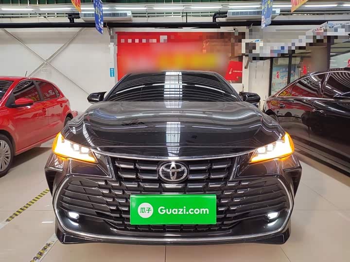 Фото 3 - Toyota Avalon