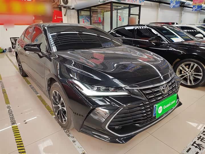 Фото 4 - Toyota Avalon