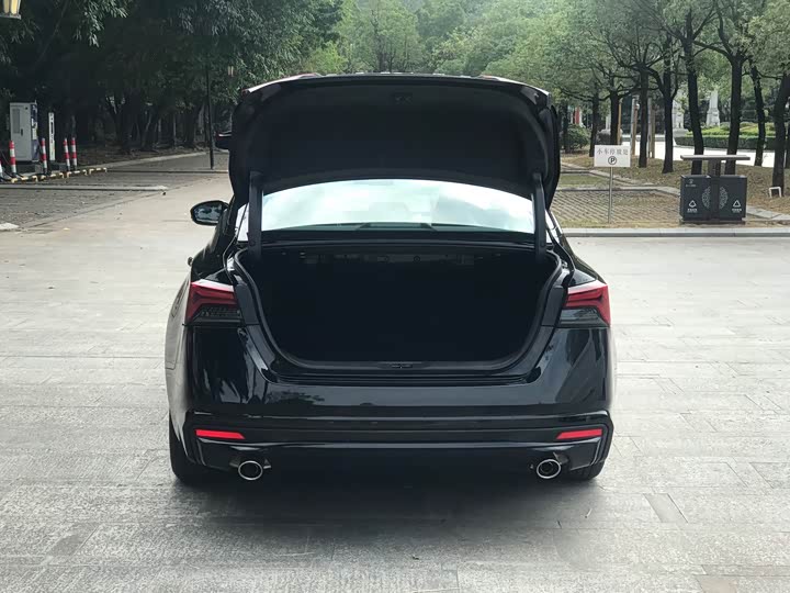 Фото 12 - Nissan Teana