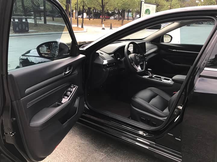 Фото 4 - Nissan Teana