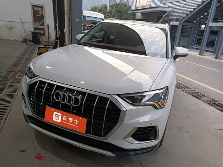 Фото 1 - Audi Q3
