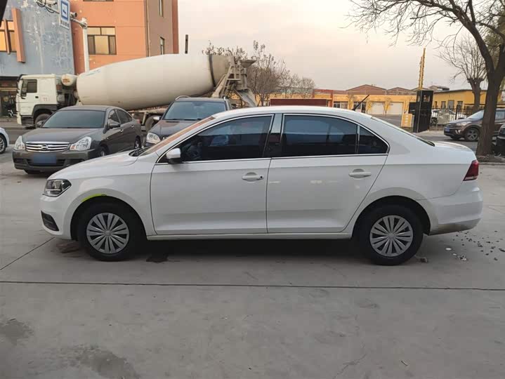 Фото 5 - Volkswagen Santana