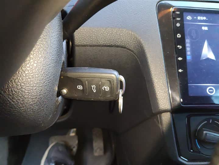 Фото 9 - Volkswagen Santana