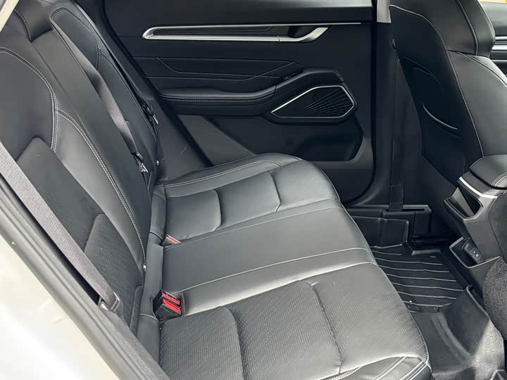 Фото 6 - Geely Emgrand