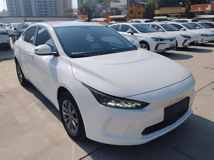 Фото 4 - Geely Geometry A