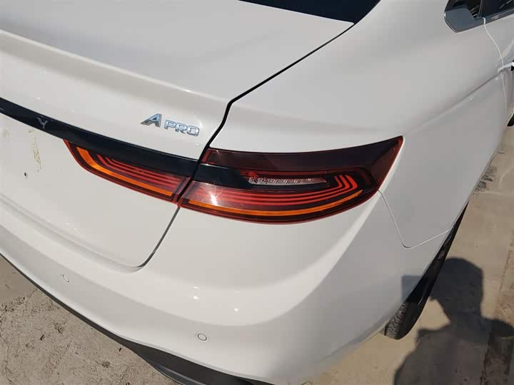 Фото 8 - Geely Geometry A