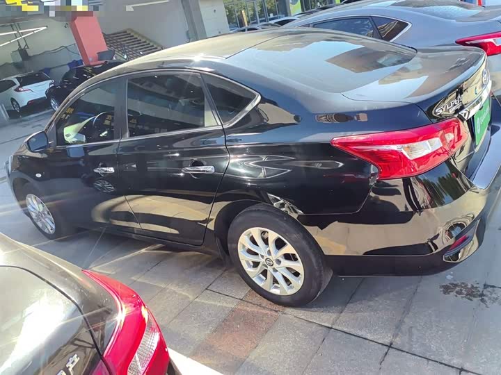 Фото 5 - Nissan Sylphy