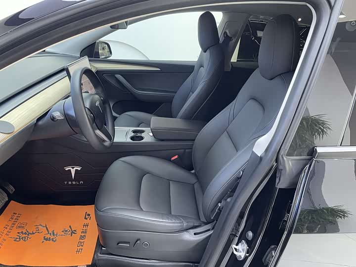 Фото 7 - Tesla Model Y