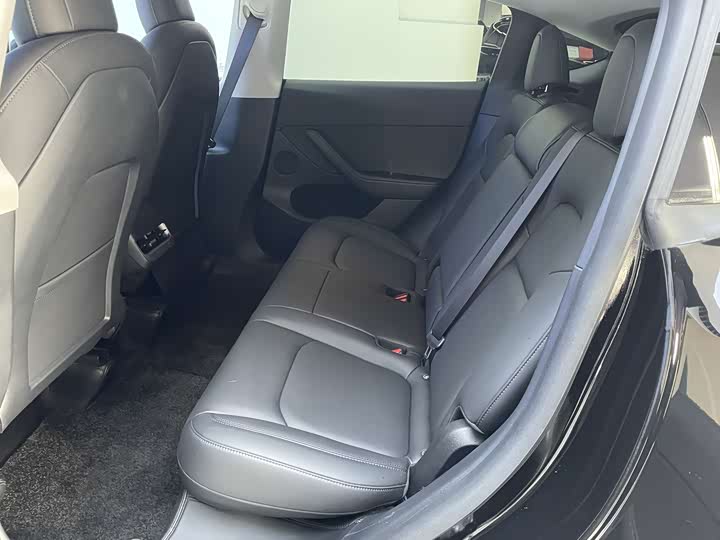 Фото 8 - Tesla Model Y