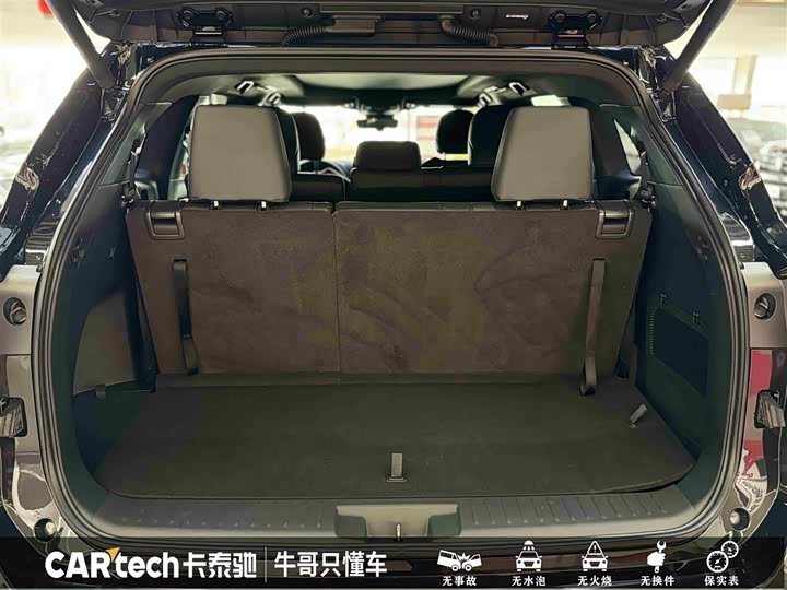 Фото 13 - Toyota Crown Kluger