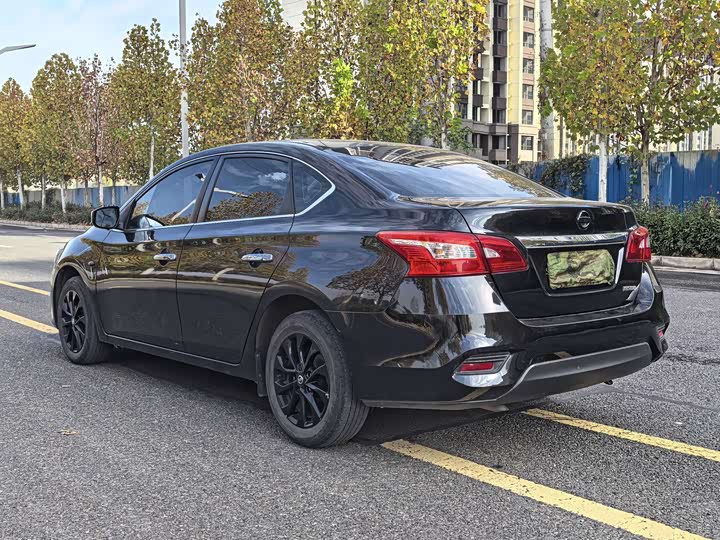 Фото 17 - Nissan Sylphy