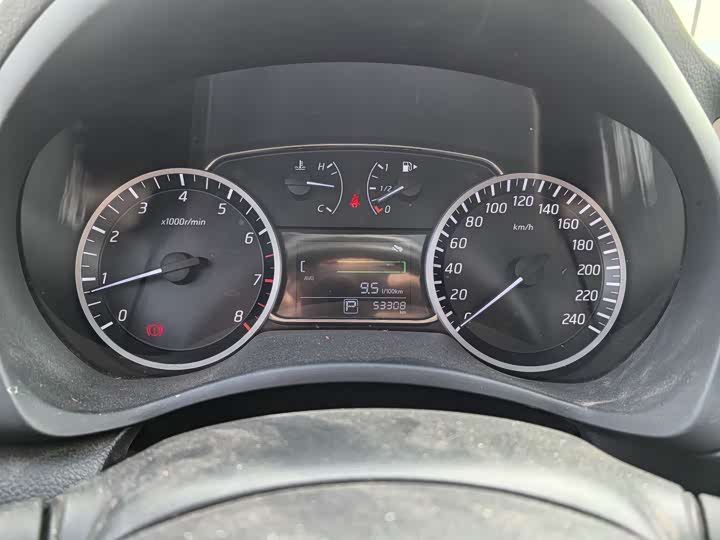 Фото 7 - Nissan Sylphy