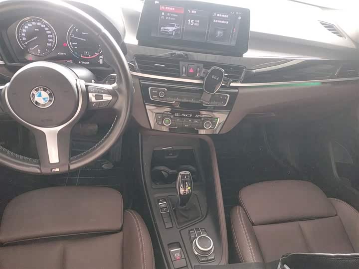 Фото 14 - BMW X1