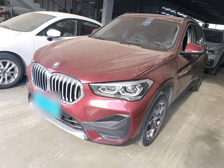 Фото 2 - BMW X1