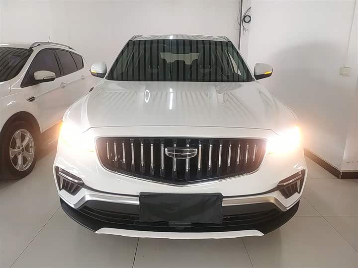 Фото 3 - Geely Atlas