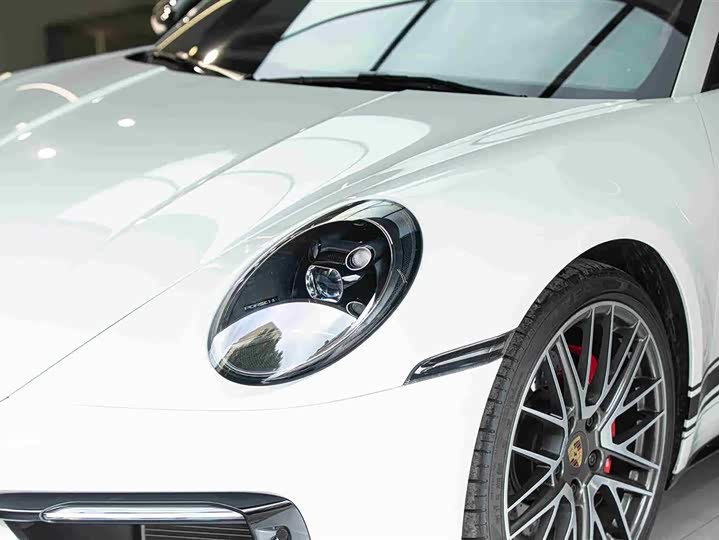 Фото 8 - Porsche 911