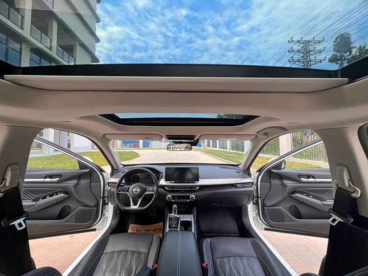 Фото 10 - Nissan Teana