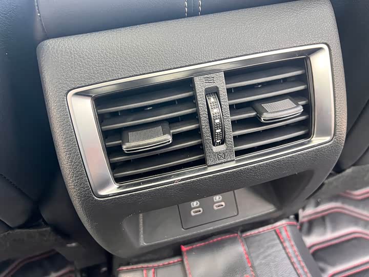 Фото 15 - Nissan Teana