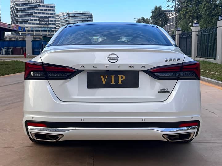 Фото 5 - Nissan Teana