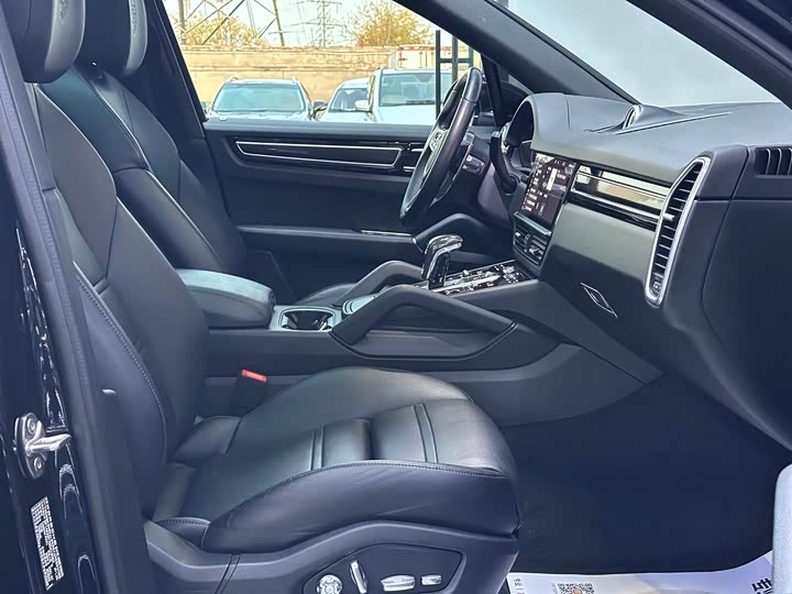 Фото 21 - Porsche Cayenne