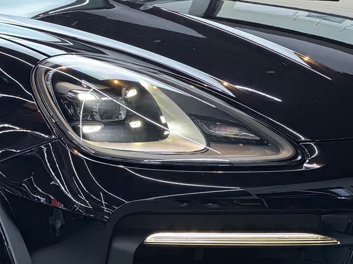 Фото 28 - Porsche Cayenne