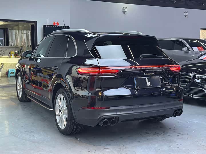 Фото 4 - Porsche Cayenne