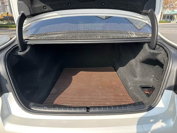 Фото 12 - BMW 5 Series