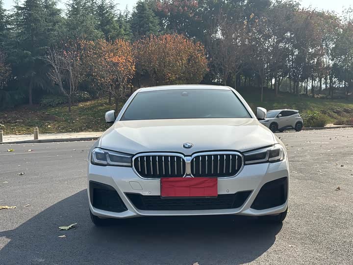 Фото 2 - BMW 5 Series