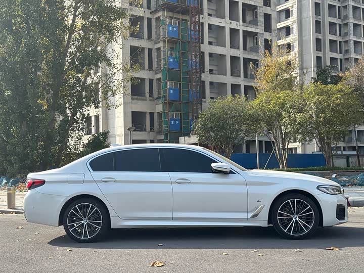 Фото 4 - BMW 5 Series